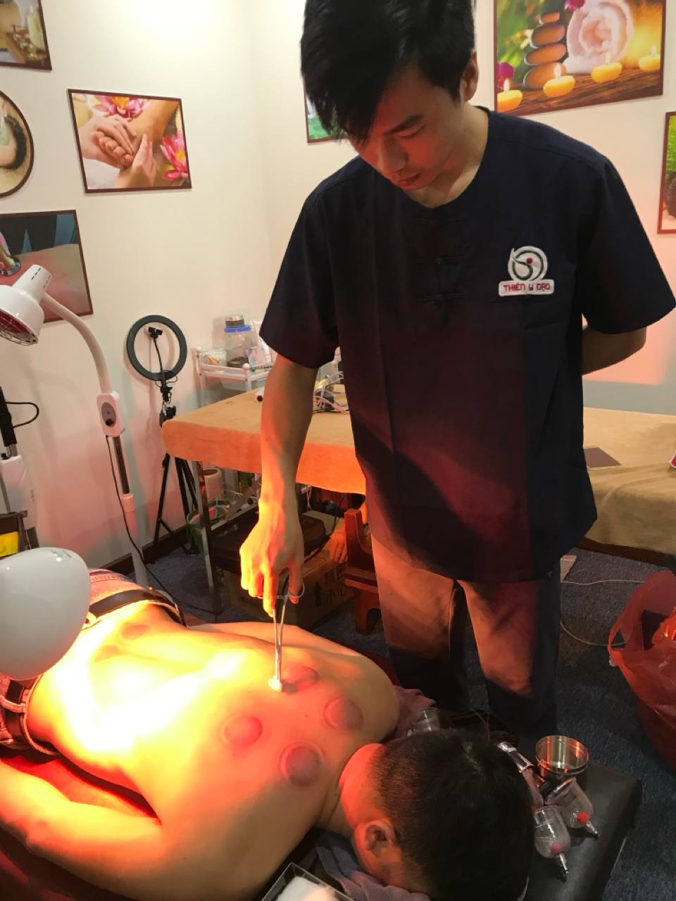 A personal moment from Mr. Anh's wellness and research journey